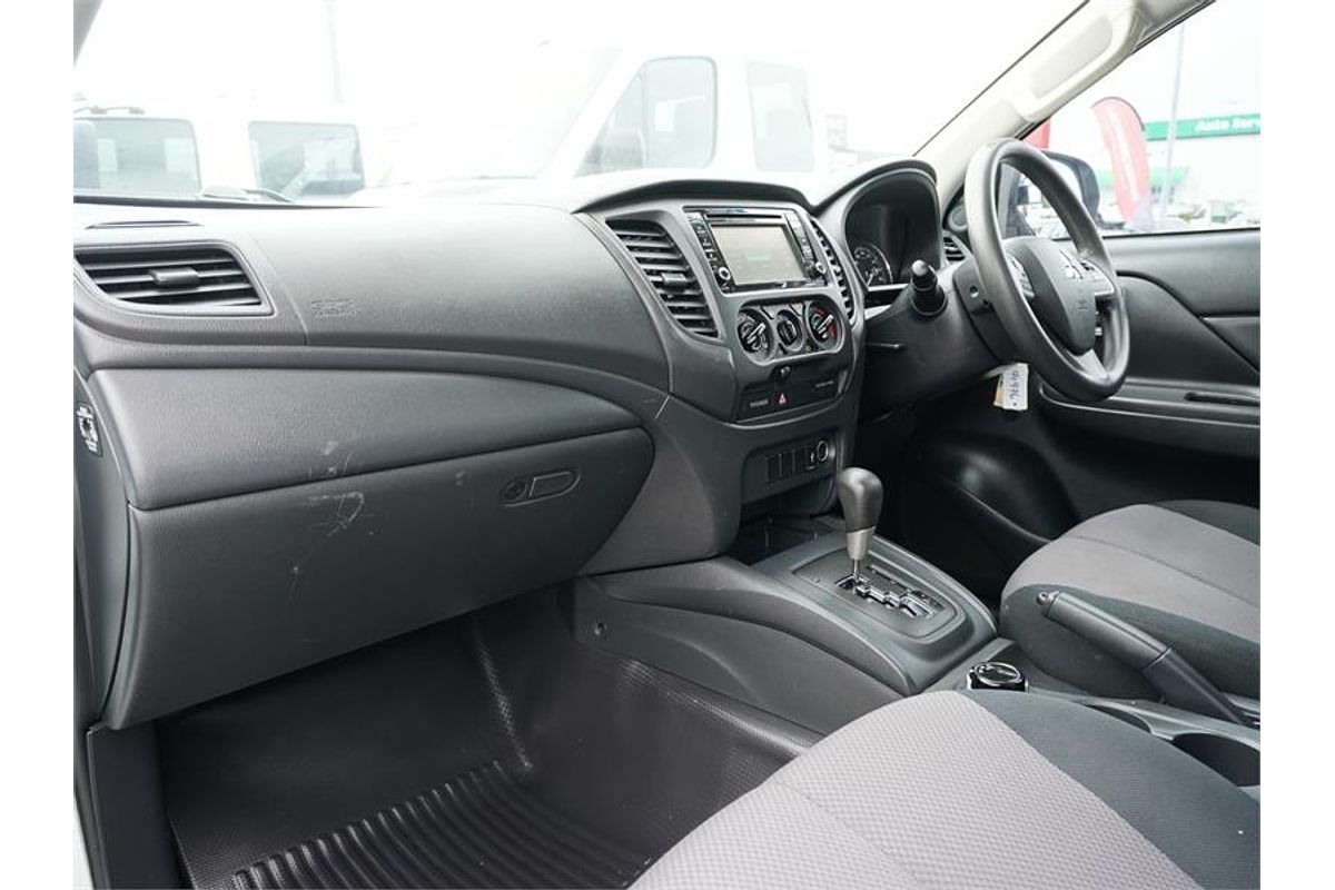 2019 Mitsubishi Triton GLX MR 4X4