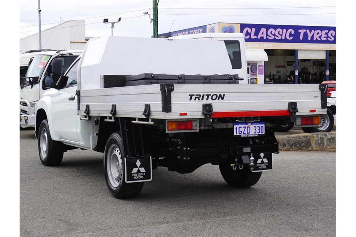2019 Mitsubishi Triton GLX MR 4X4