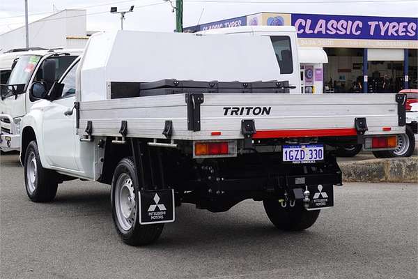 2019 Mitsubishi Triton GLX MR 4X4