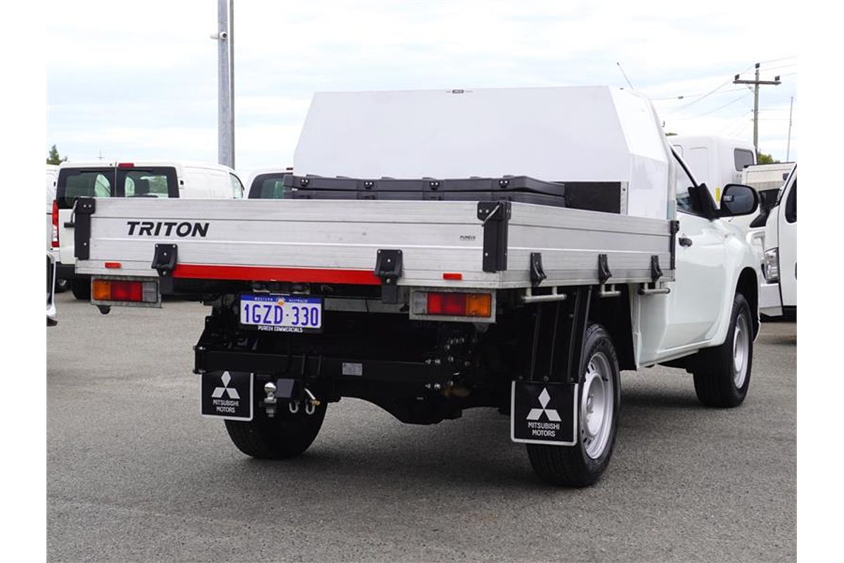 2019 Mitsubishi Triton GLX MR 4X4