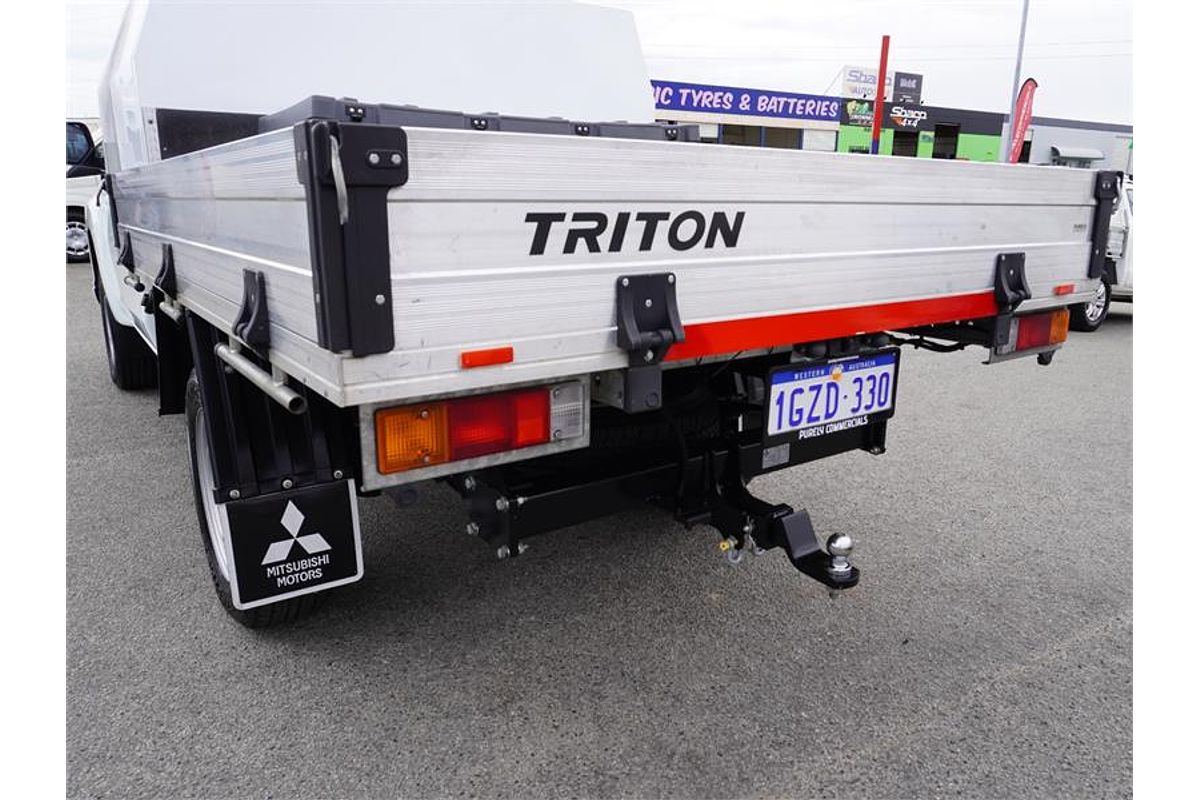 2019 Mitsubishi Triton GLX MR 4X4