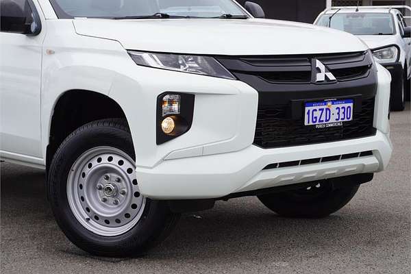2019 Mitsubishi Triton GLX MR 4X4