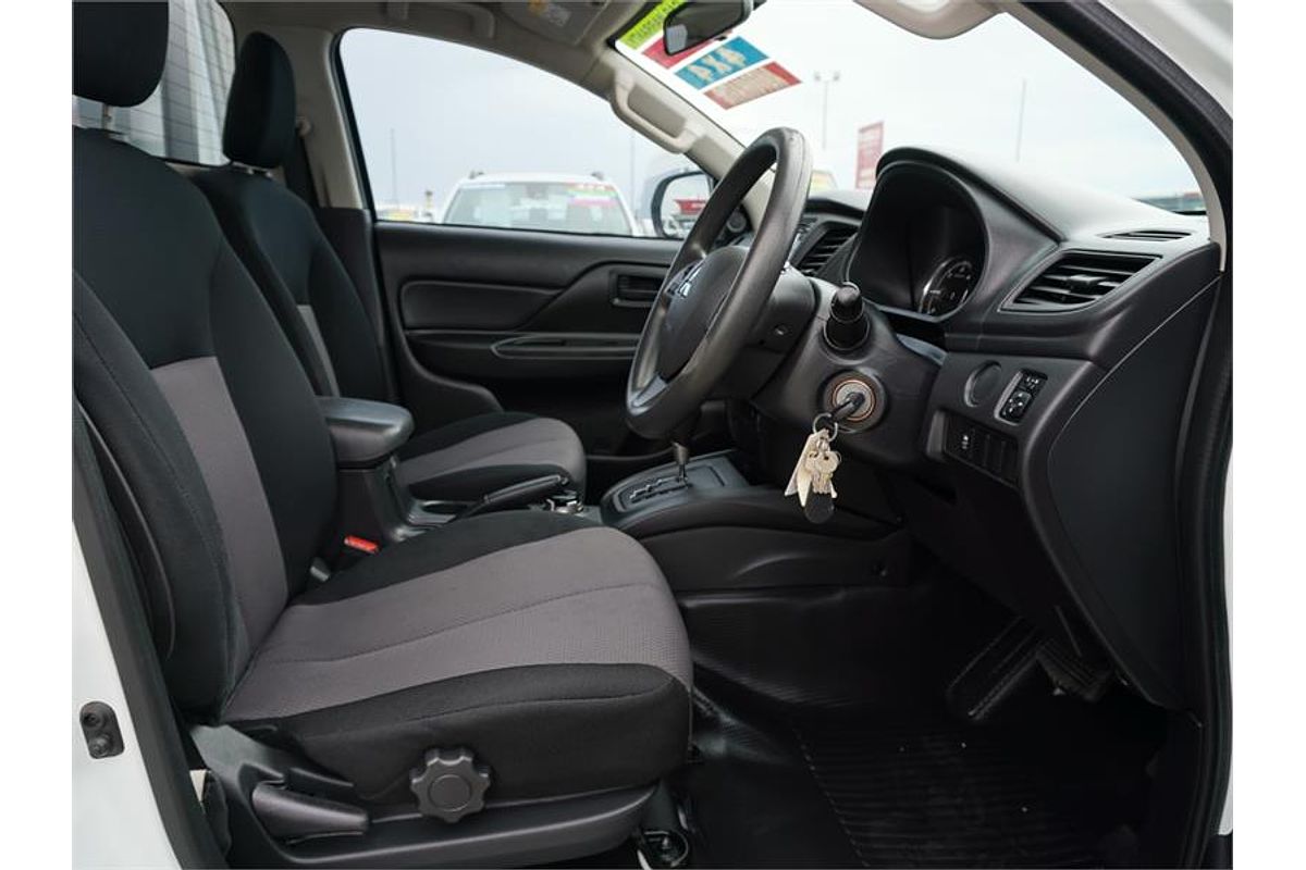 2019 Mitsubishi Triton GLX MR 4X4