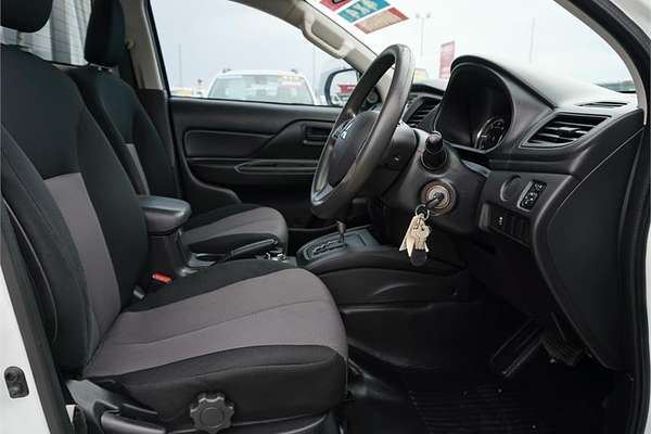 2019 Mitsubishi Triton GLX MR 4X4