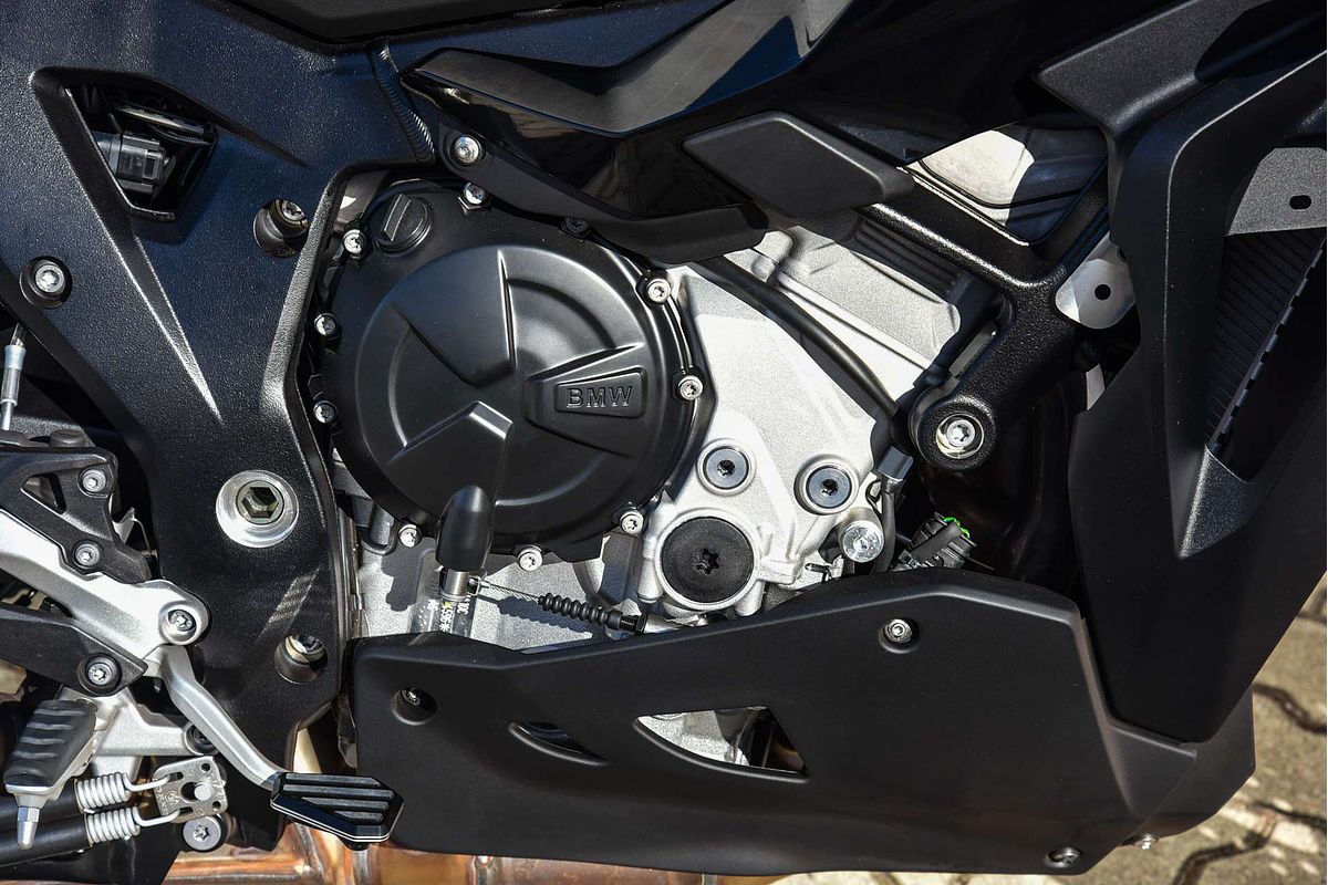 2024 BMW S 1000 XR S 1000