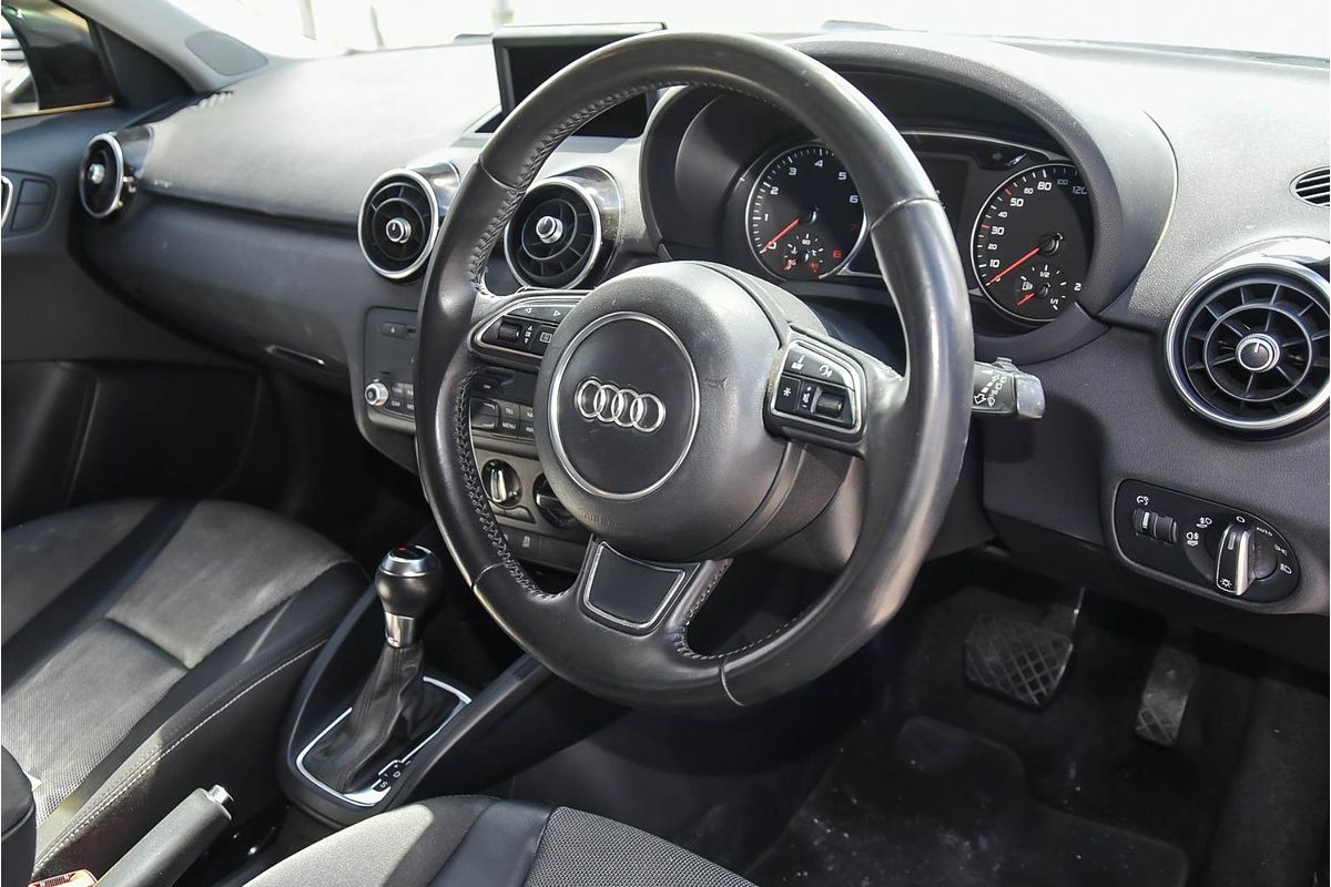 2013 Audi A1 Ambition 8X