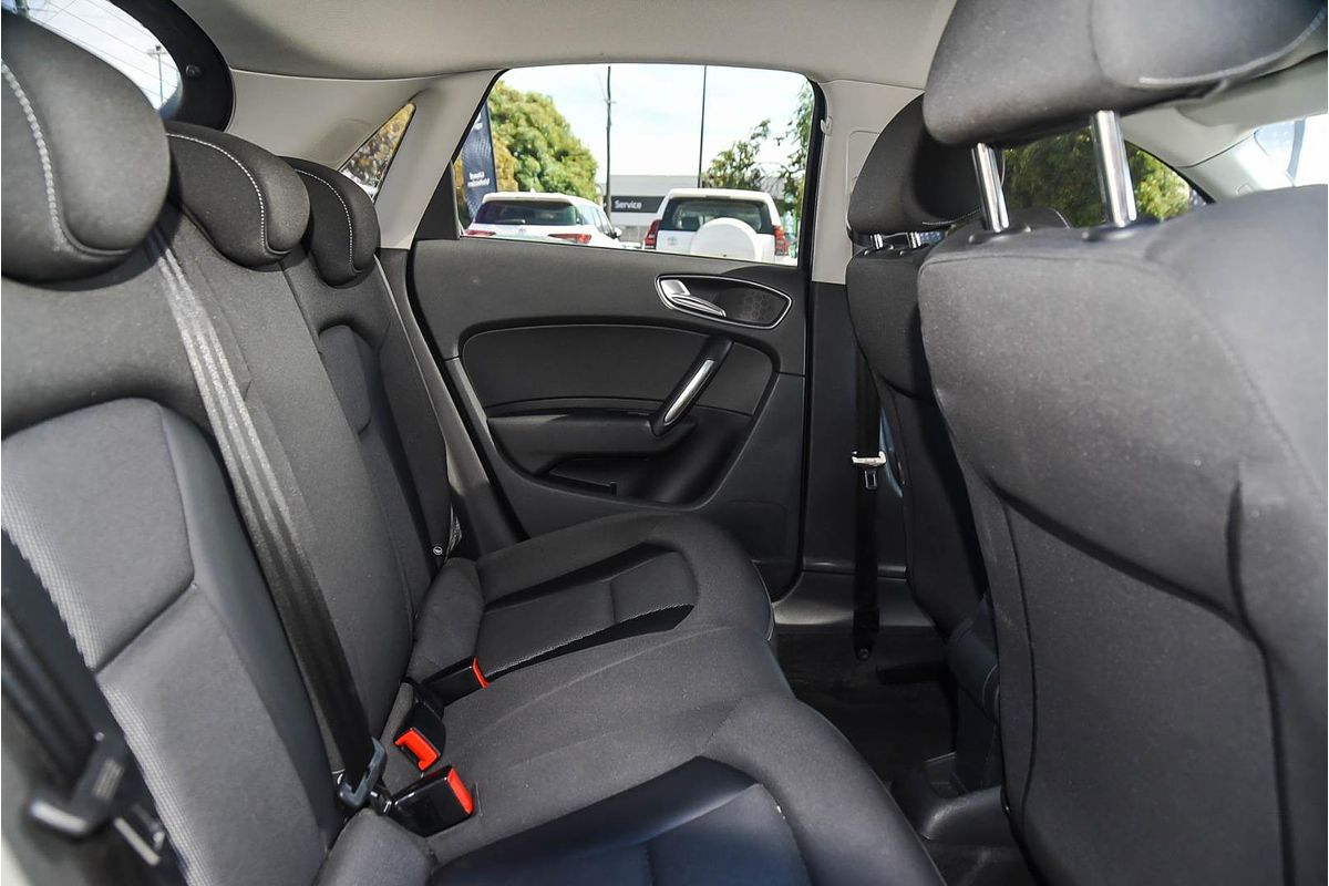 2013 Audi A1 Ambition 8X
