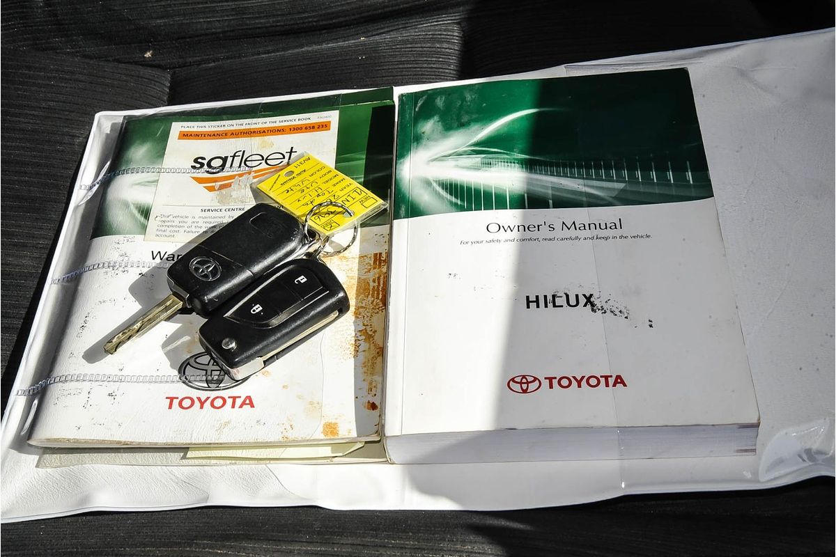 2016 Toyota Hilux SR GUN126R 4X4