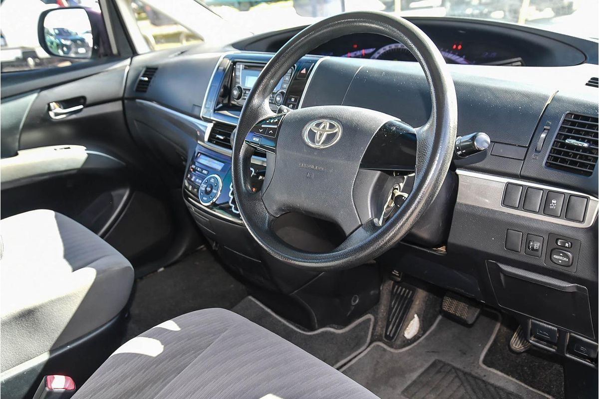 2015 Toyota Tarago GLi ACR50R