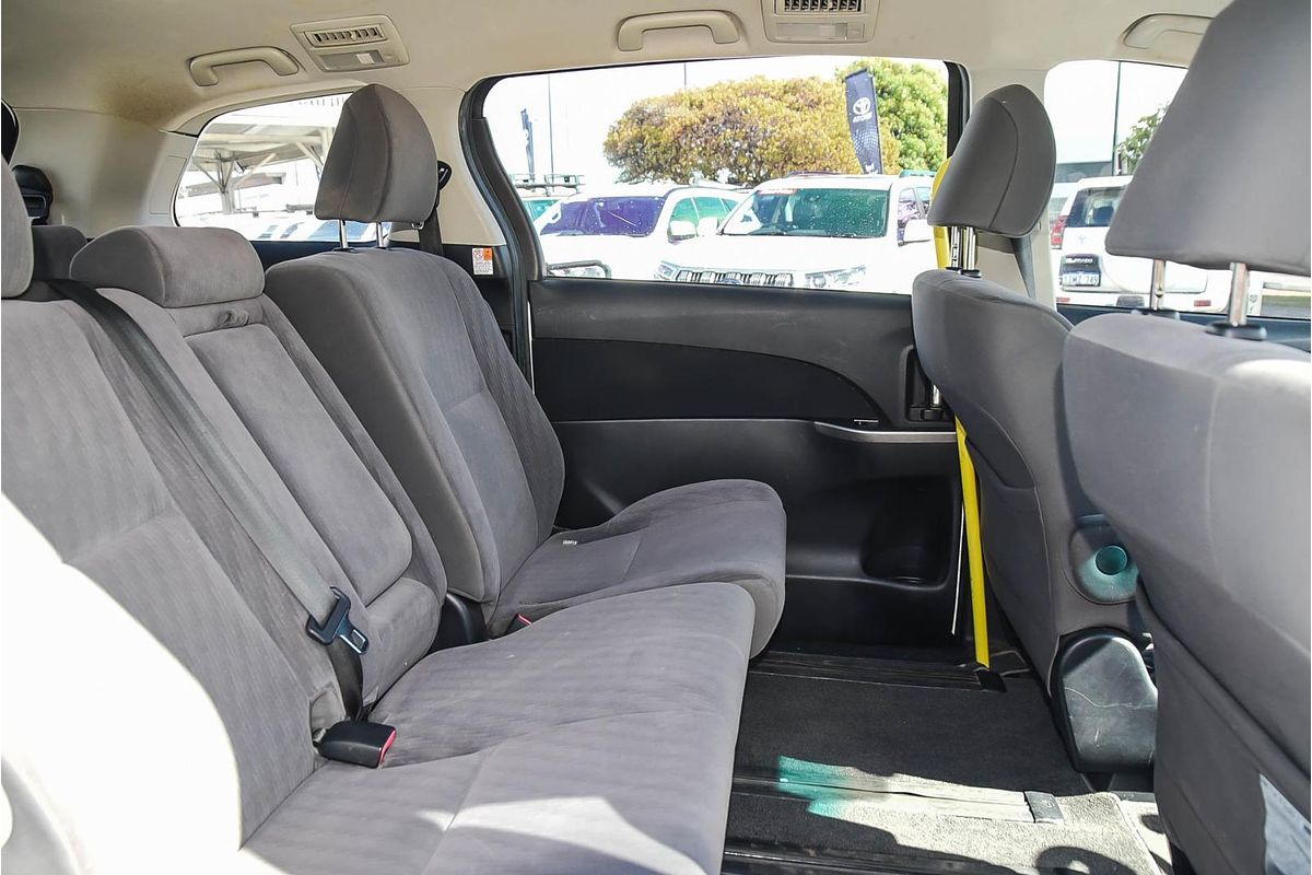2015 Toyota Tarago GLi ACR50R