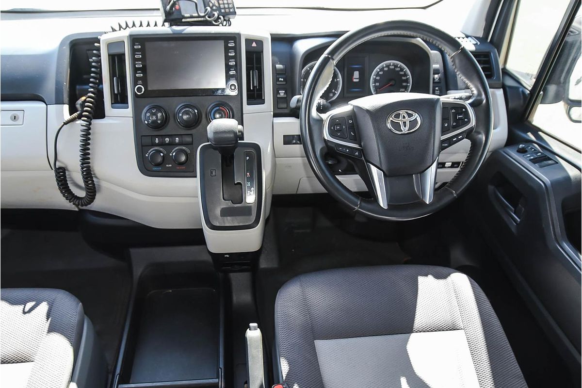2021 Toyota Hiace Commuter GDH322R