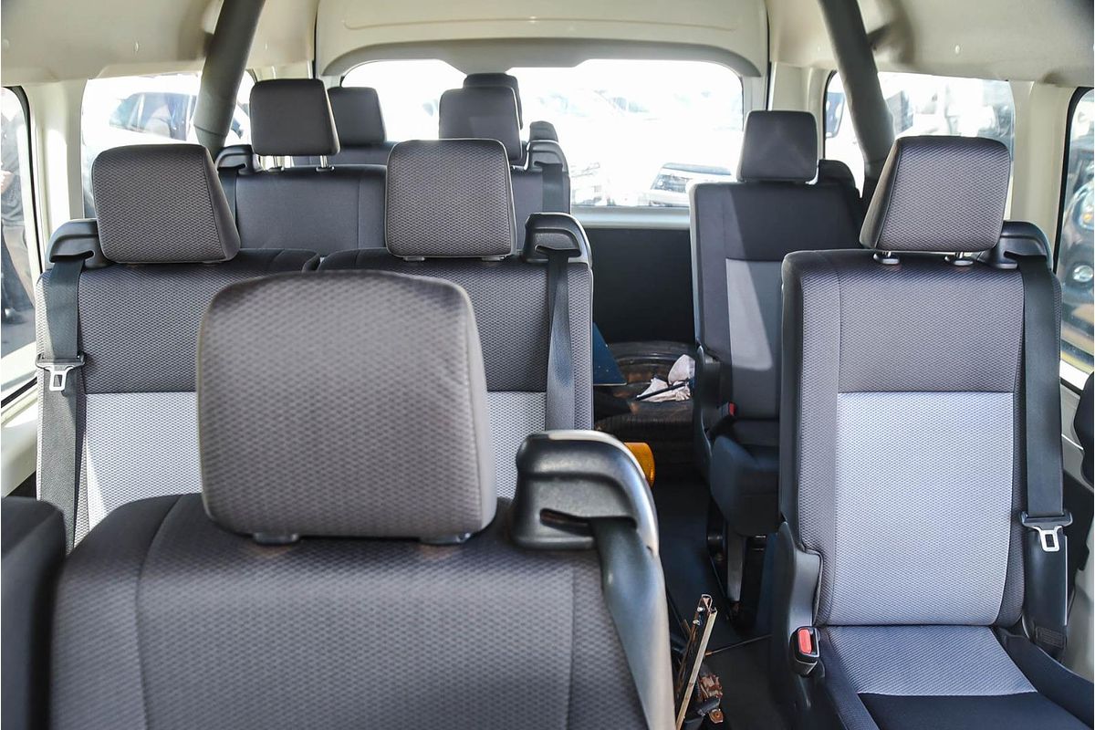 2021 Toyota Hiace Commuter GDH322R