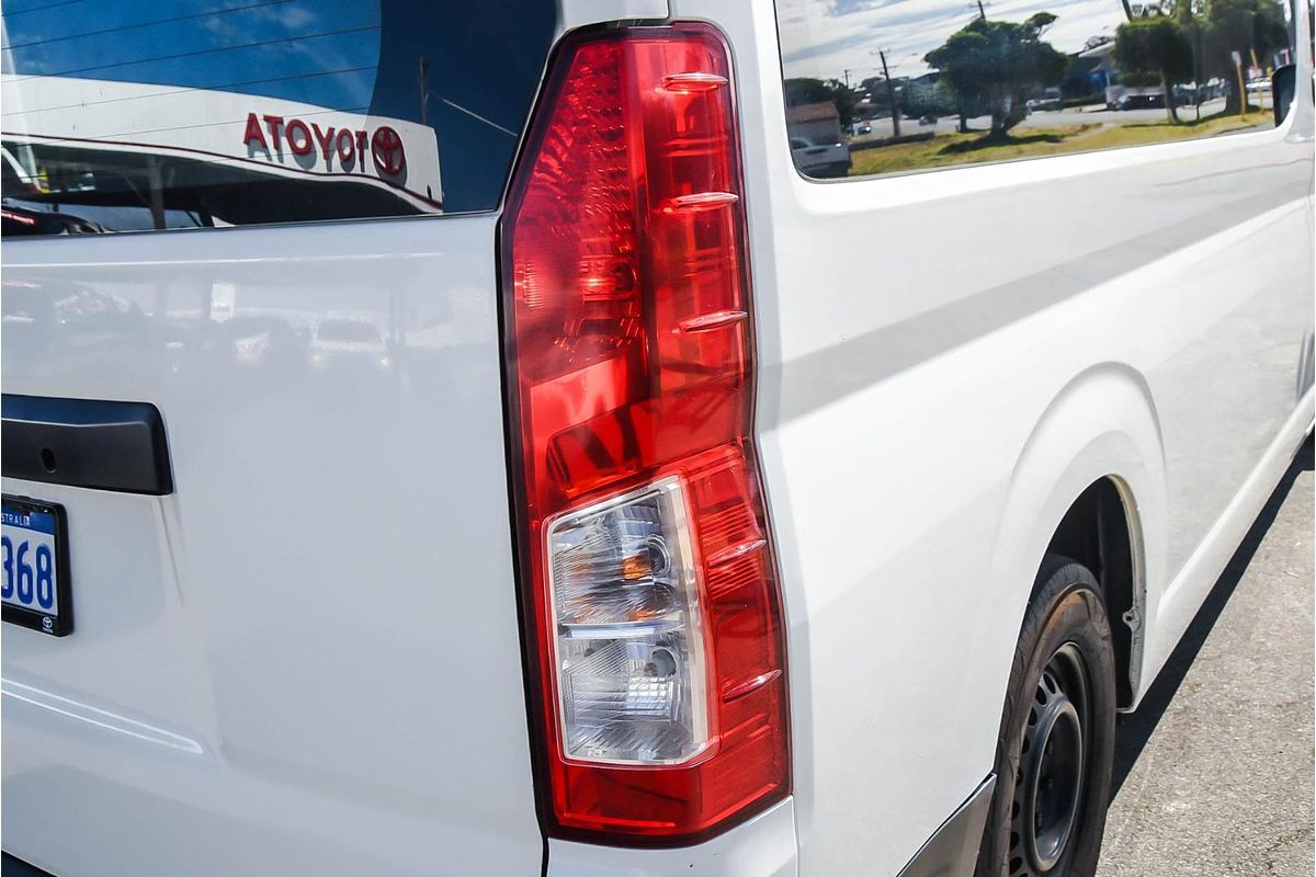 2021 Toyota Hiace Commuter GDH322R