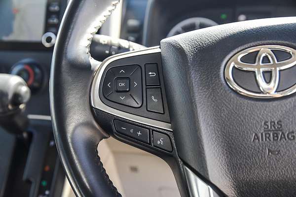 2021 Toyota Hiace Commuter GDH322R
