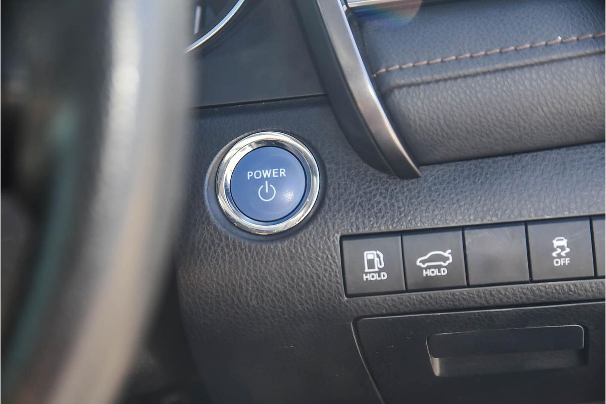 2019 Toyota Camry Ascent AXVH71R