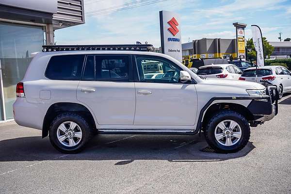 2017 Toyota Landcruiser GXL VDJ200R