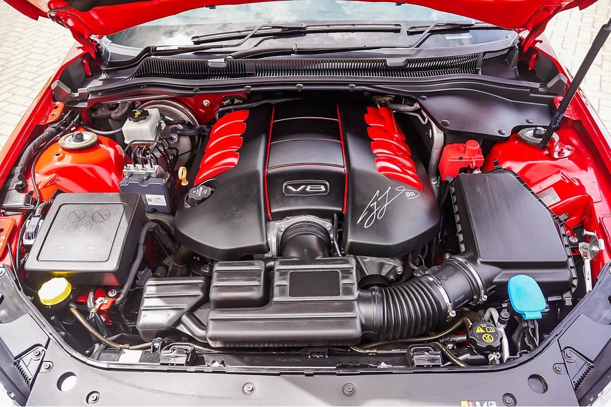 2014 Holden Commodore SS V Craig Lowndes VF
