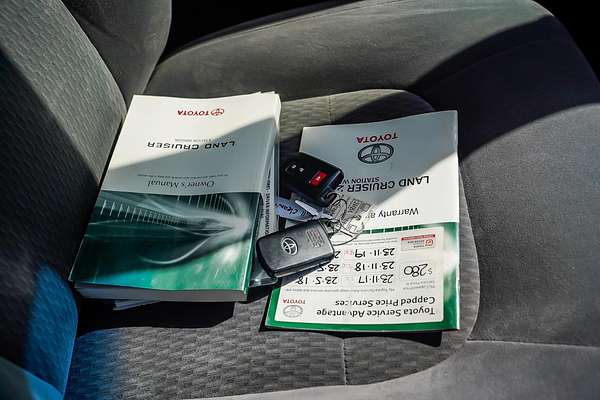 2017 Toyota Landcruiser GXL VDJ200R