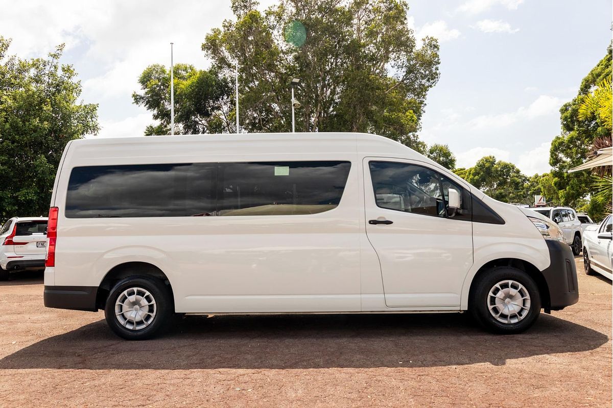 2021 Toyota Hiace Commuter GDH322R