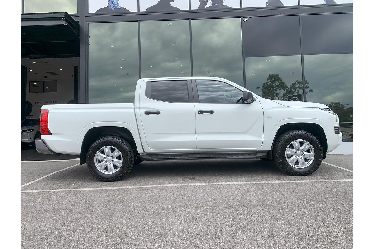 2024 Mitsubishi Triton GLX+ MV 4X4