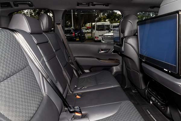 2023 Toyota Landcruiser Sahara FJA300R