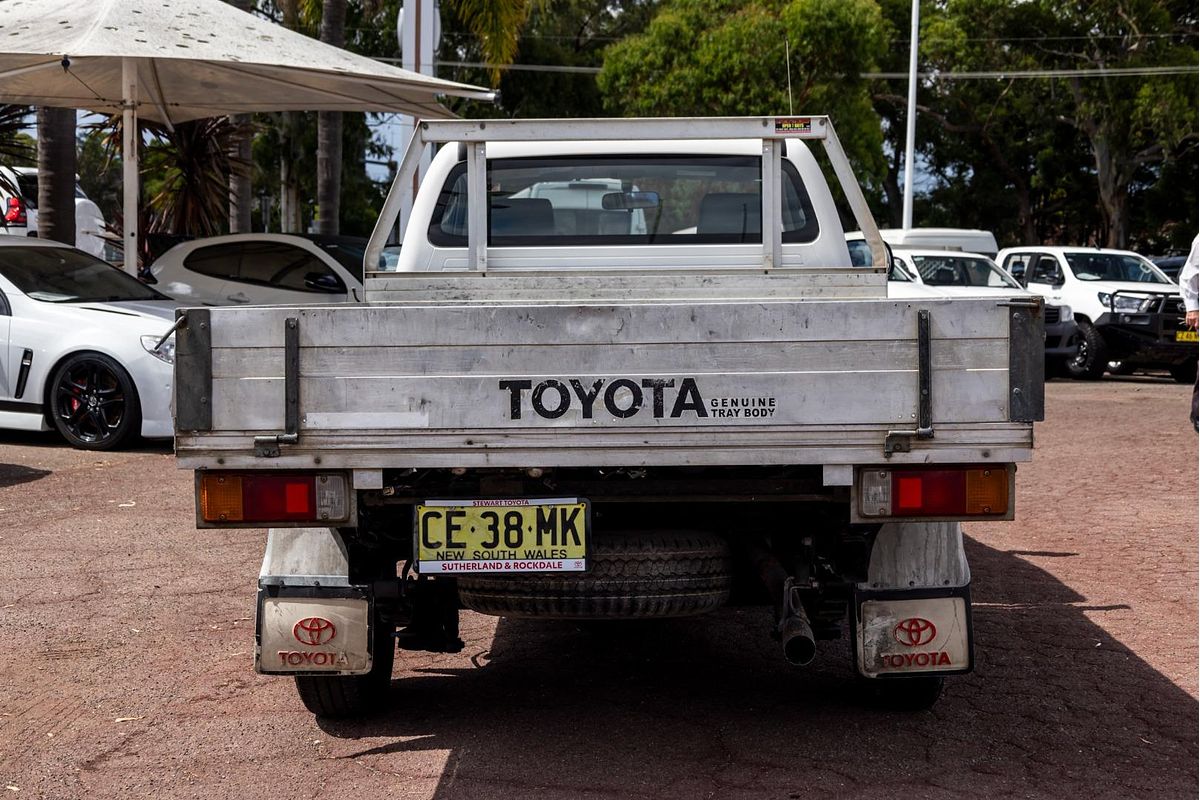 2015 Toyota Hilux Workmate TGN16R Rear Wheel Drive