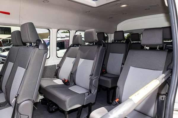 2021 Toyota Hiace Commuter GDH322R