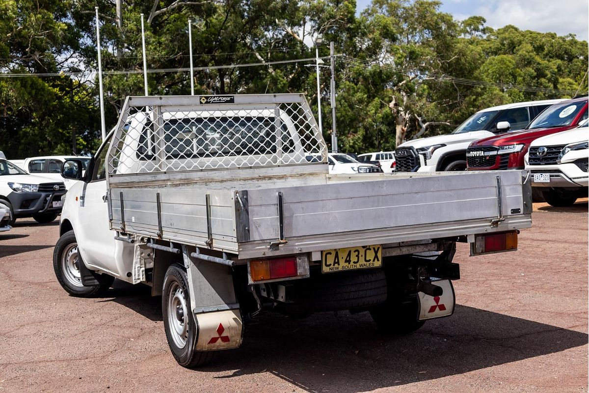 2014 Toyota Hilux Workmate TGN16R Rear Wheel Drive