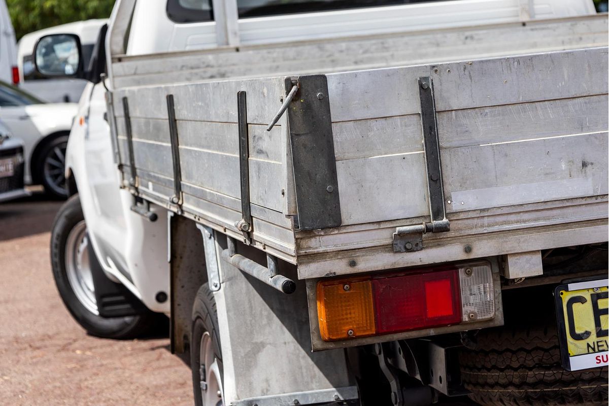 2015 Toyota Hilux Workmate TGN16R Rear Wheel Drive