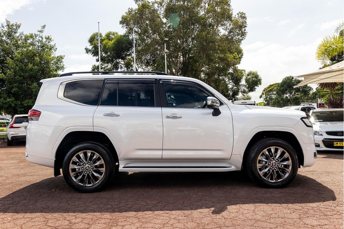 2023 Toyota Landcruiser Sahara ZX FJA300R