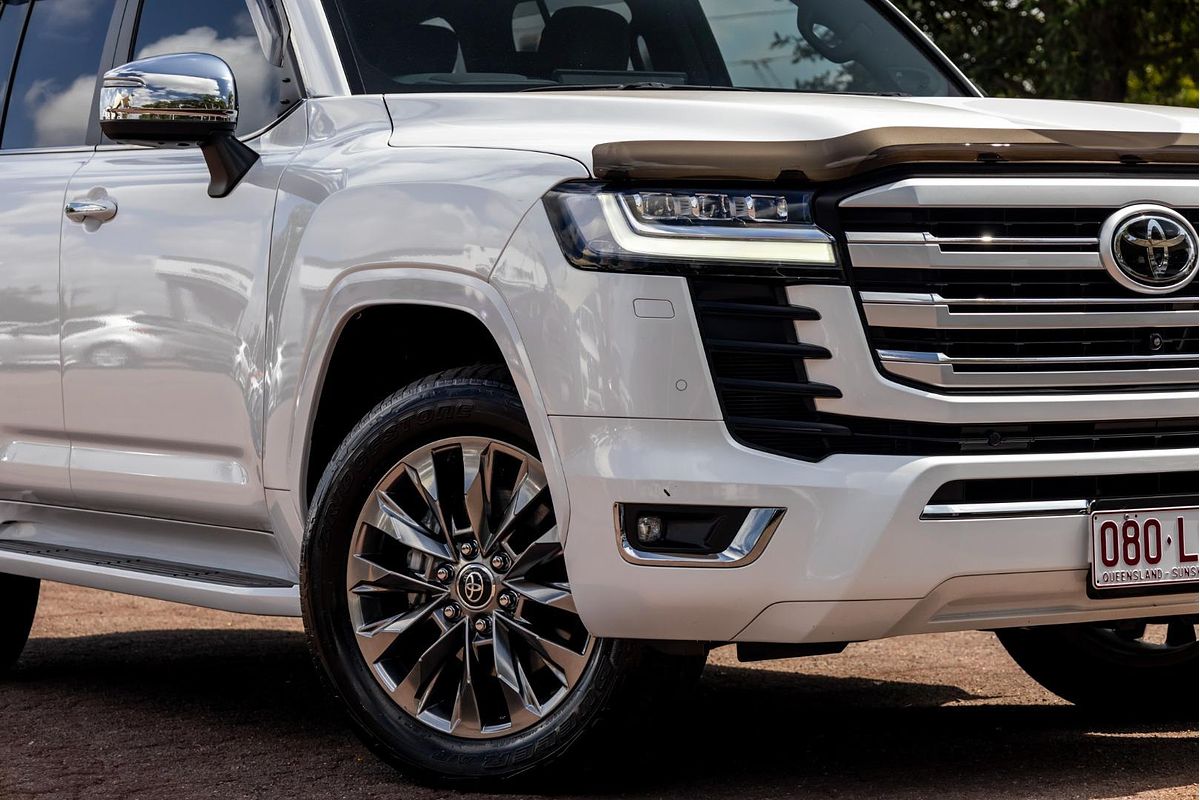 2023 Toyota Landcruiser Sahara ZX FJA300R