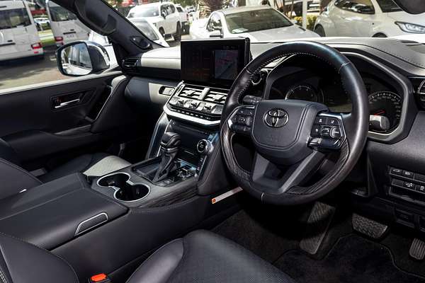 2023 Toyota Landcruiser Sahara ZX FJA300R