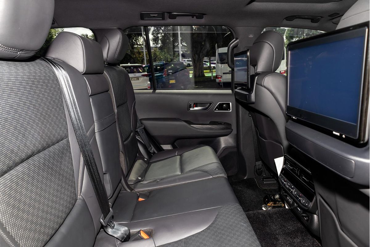 2023 Toyota Landcruiser Sahara ZX FJA300R