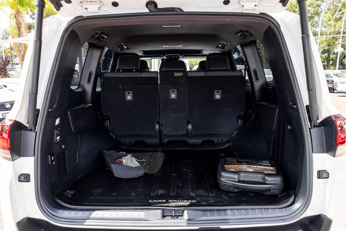 2023 Toyota Landcruiser Sahara ZX FJA300R