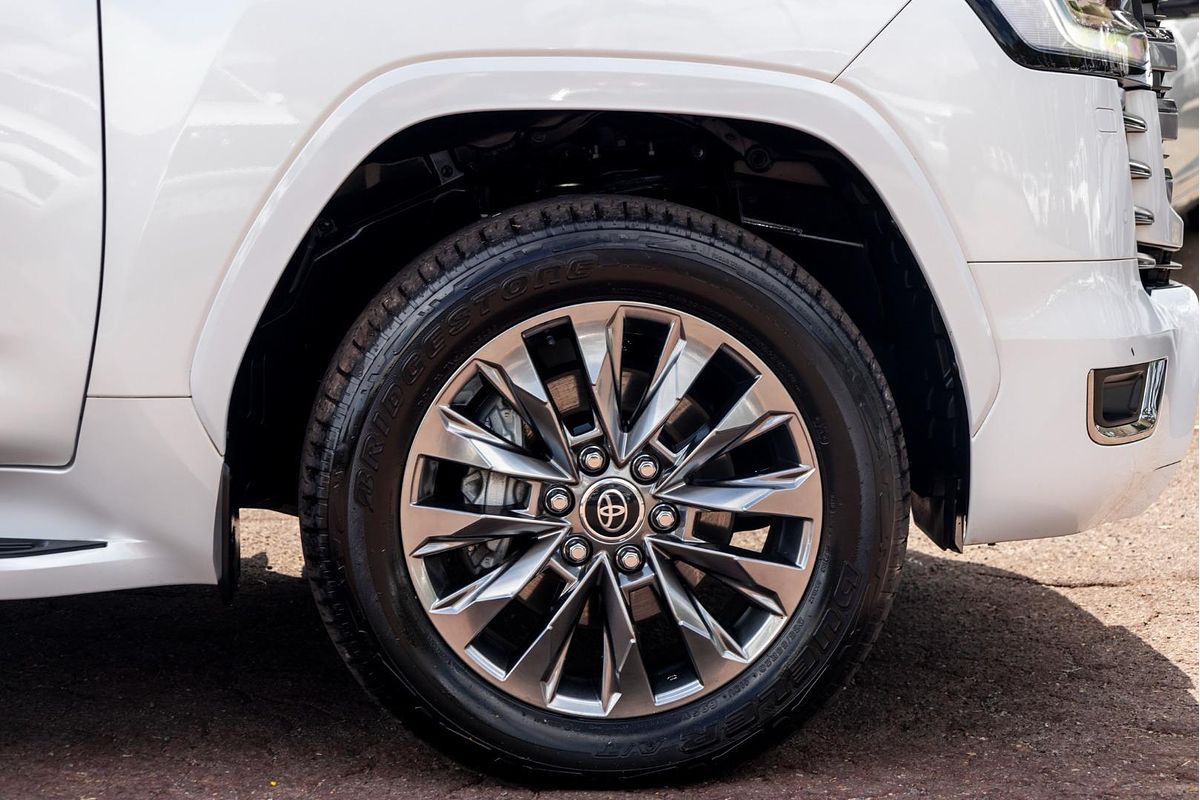 2023 Toyota Landcruiser Sahara ZX FJA300R