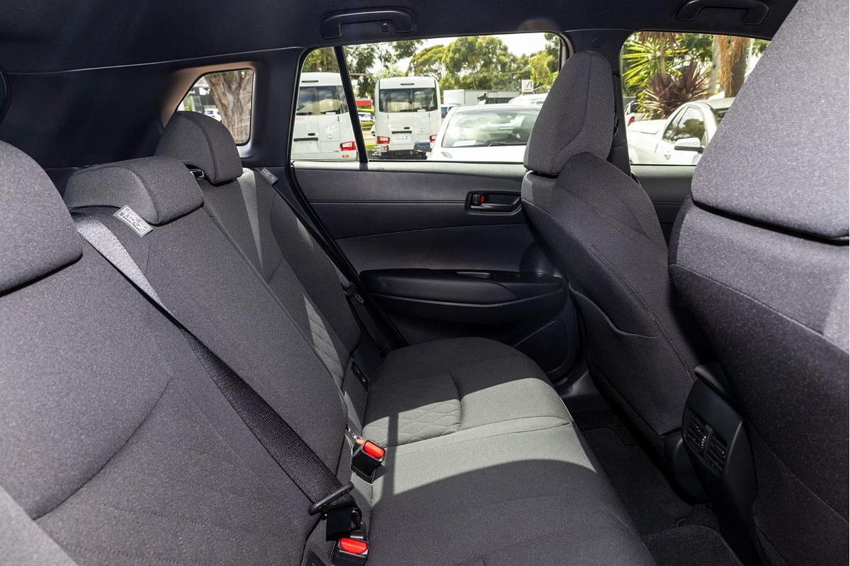 2024 Toyota Corolla Cross GX MXGH10R