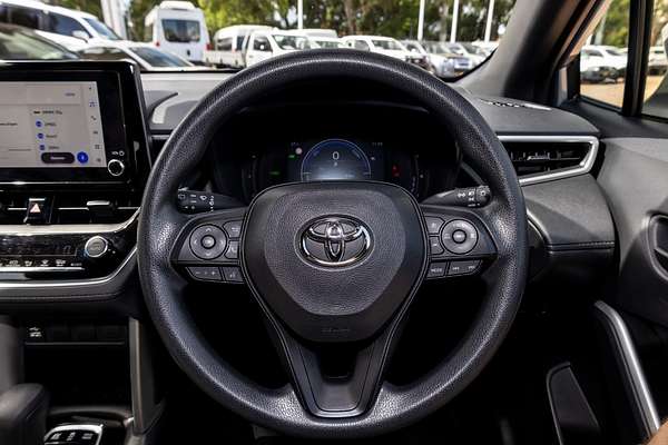 2024 Toyota Corolla Cross GX MXGH10R