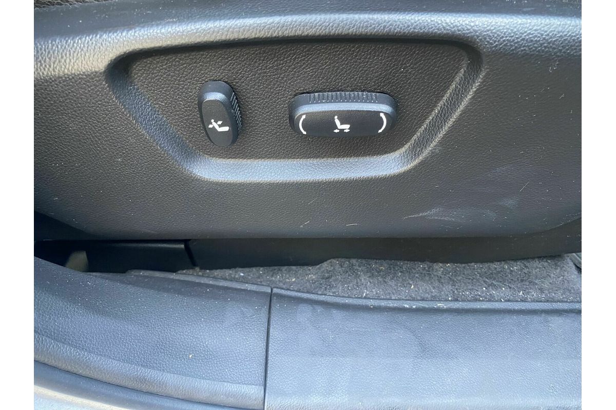 2011 Holden Captiva 7 LX CG Series II