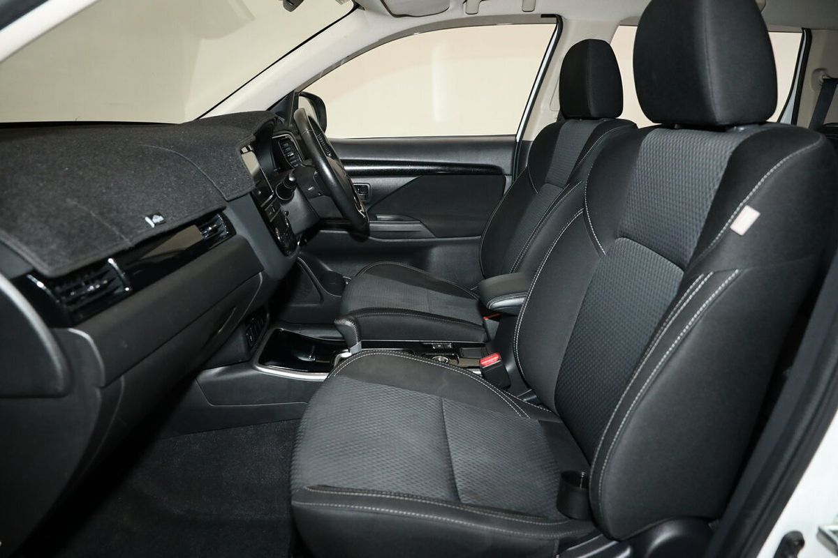 2019 Mitsubishi Outlander ES ZL