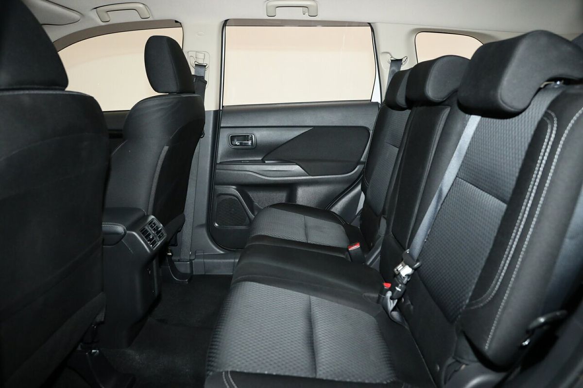 2019 Mitsubishi Outlander ES ZL