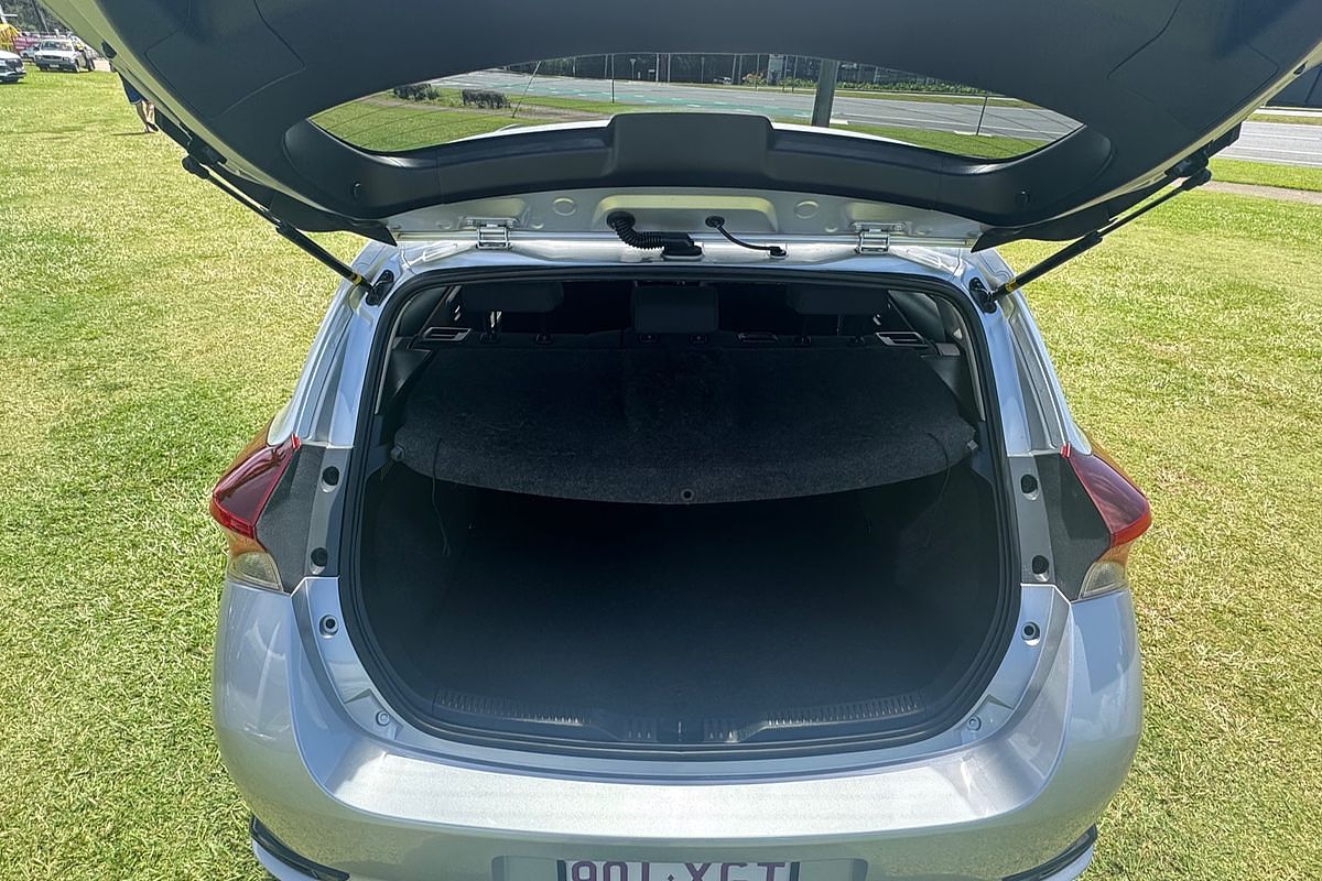 2017 Toyota Corolla SX ZRE182R