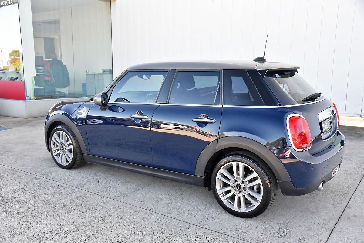 2017 MINI Hatch Cooper F55