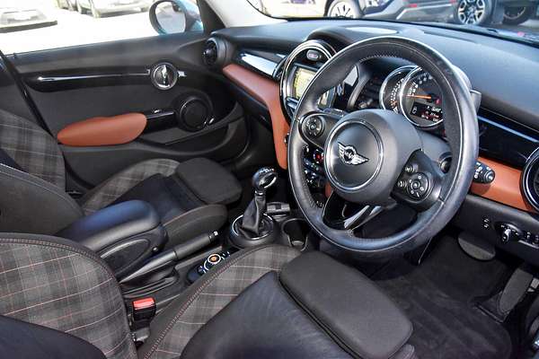 2017 MINI Hatch Cooper F55