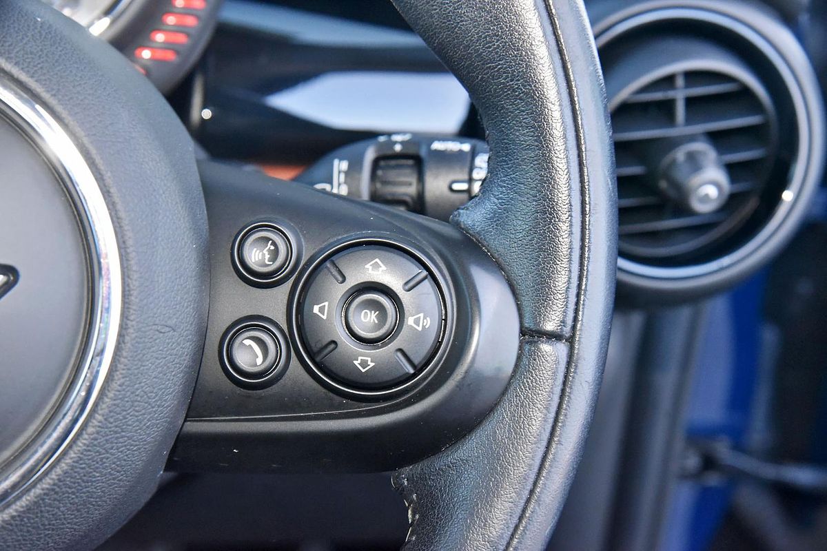 2017 MINI Hatch Cooper F55