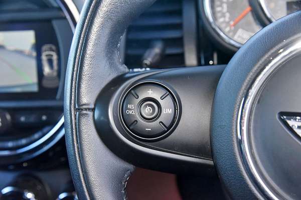 2017 MINI Hatch Cooper F55