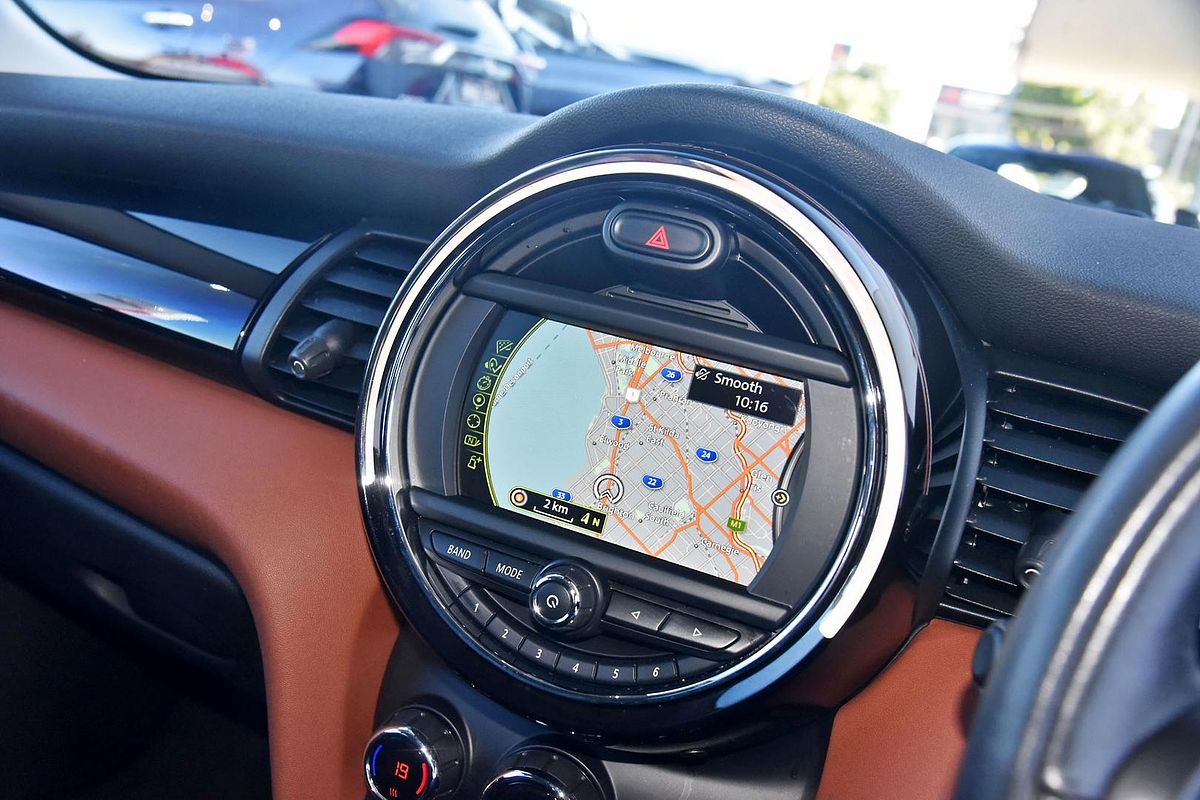 2017 MINI Hatch Cooper F55