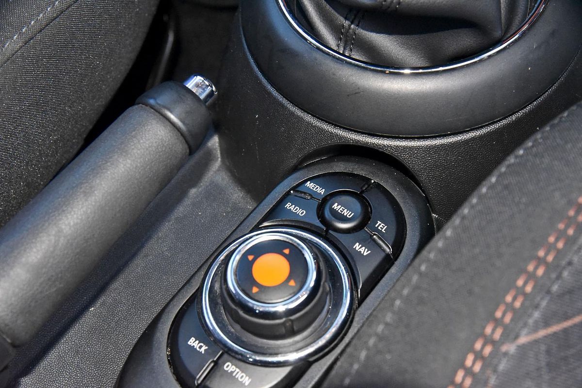 2017 MINI Hatch Cooper F55