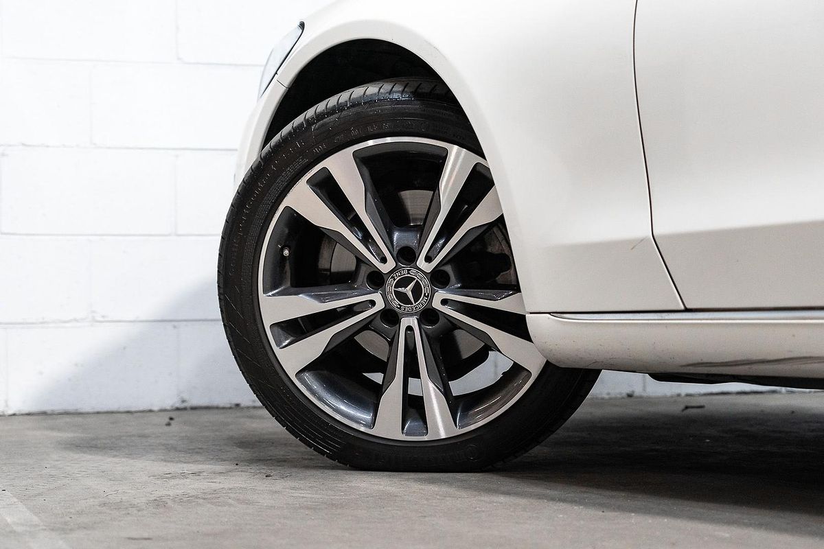 2018 Mercedes-Benz C-Class C200 W205