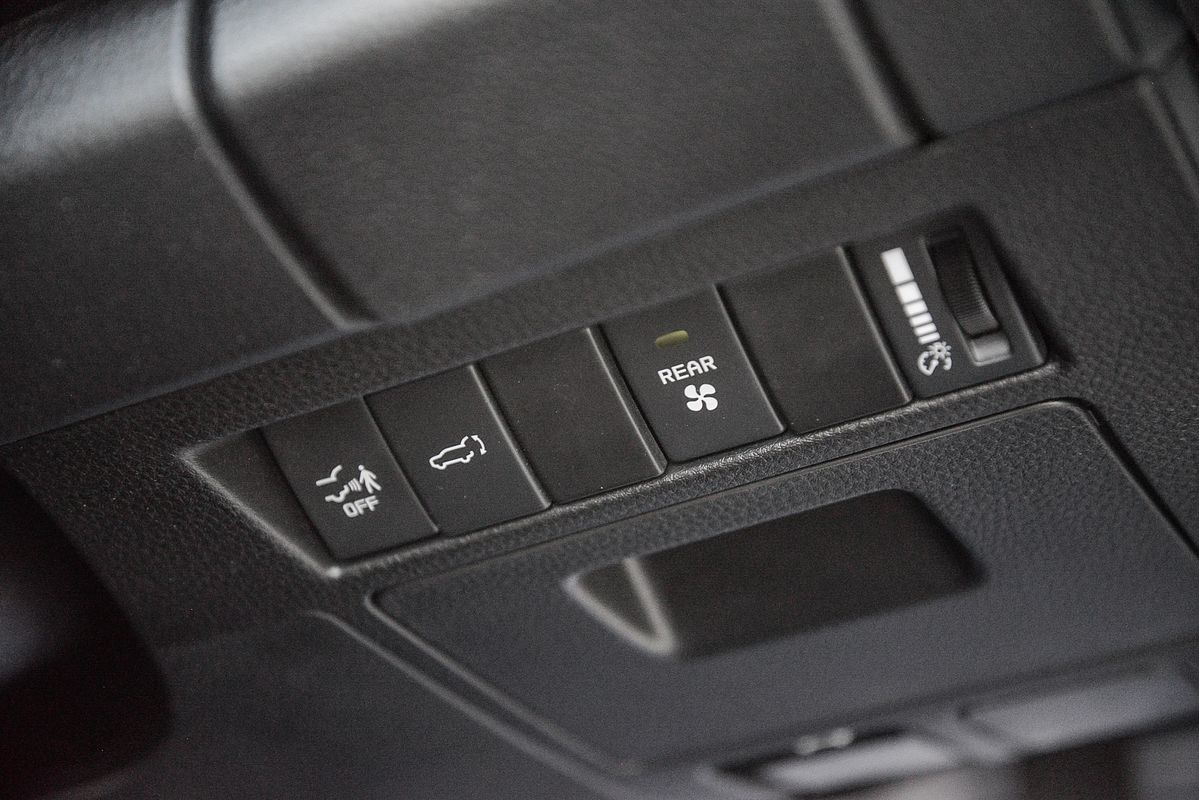 2023 Isuzu MU-X LS-U