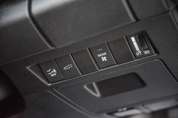 2023 Isuzu MU-X LS-U